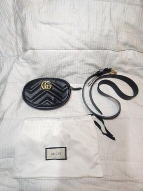 Gucci Black Quilted Chevron Leather Oval Crossbody with Gold GG Hardware